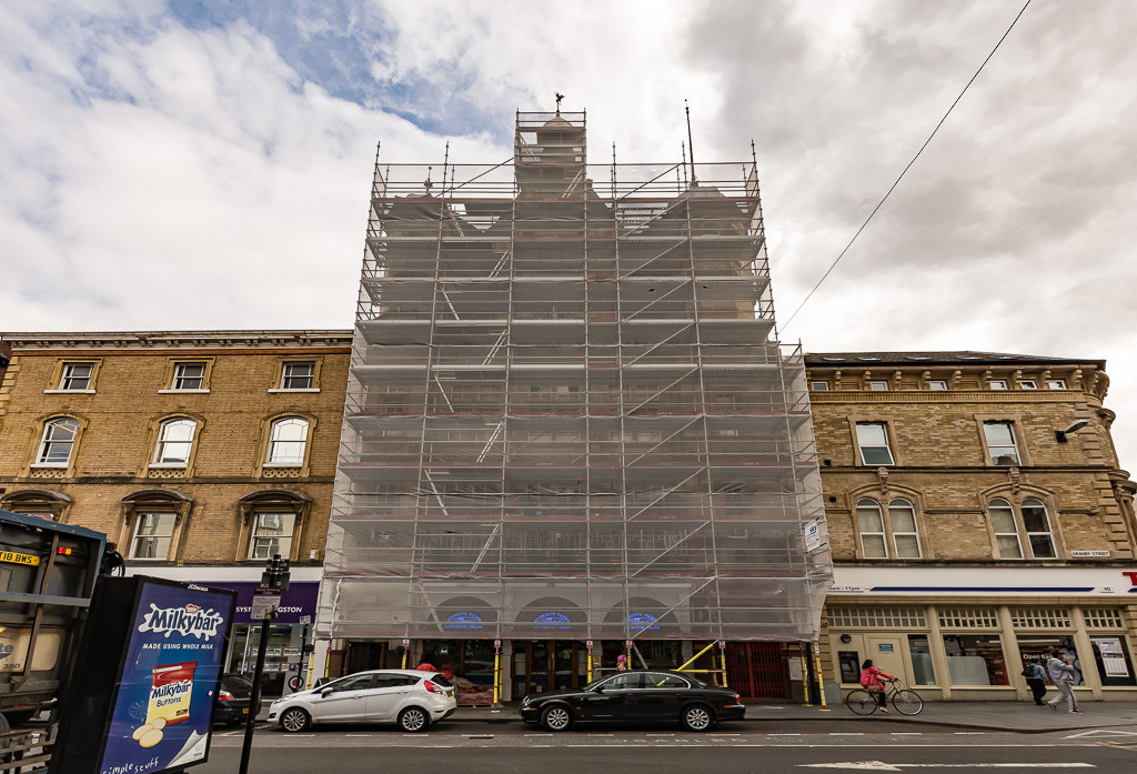 Independent scaffold on San Carlos Restaurant in Leicester.